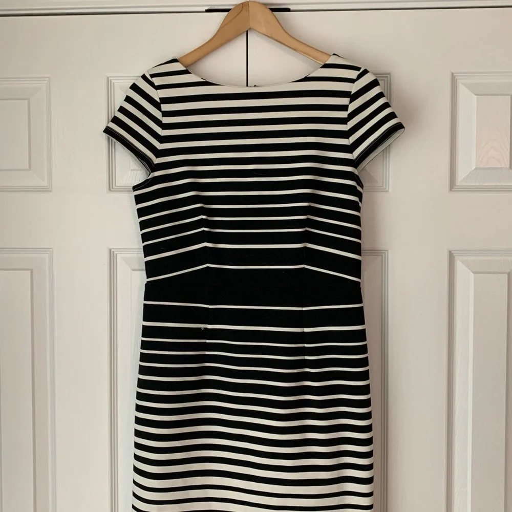 Women’s Black & White Dresses & Shirts. Pick your piece for $20 or Make offer! - Picture 7 of 12